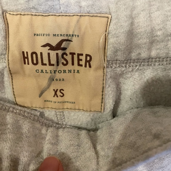 Hollister Sweats - Picture 3 of 3